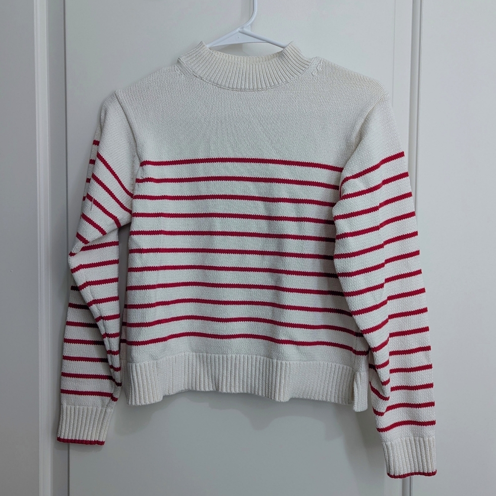 Uniqlo White and Red Striped Mock Neck Sweater